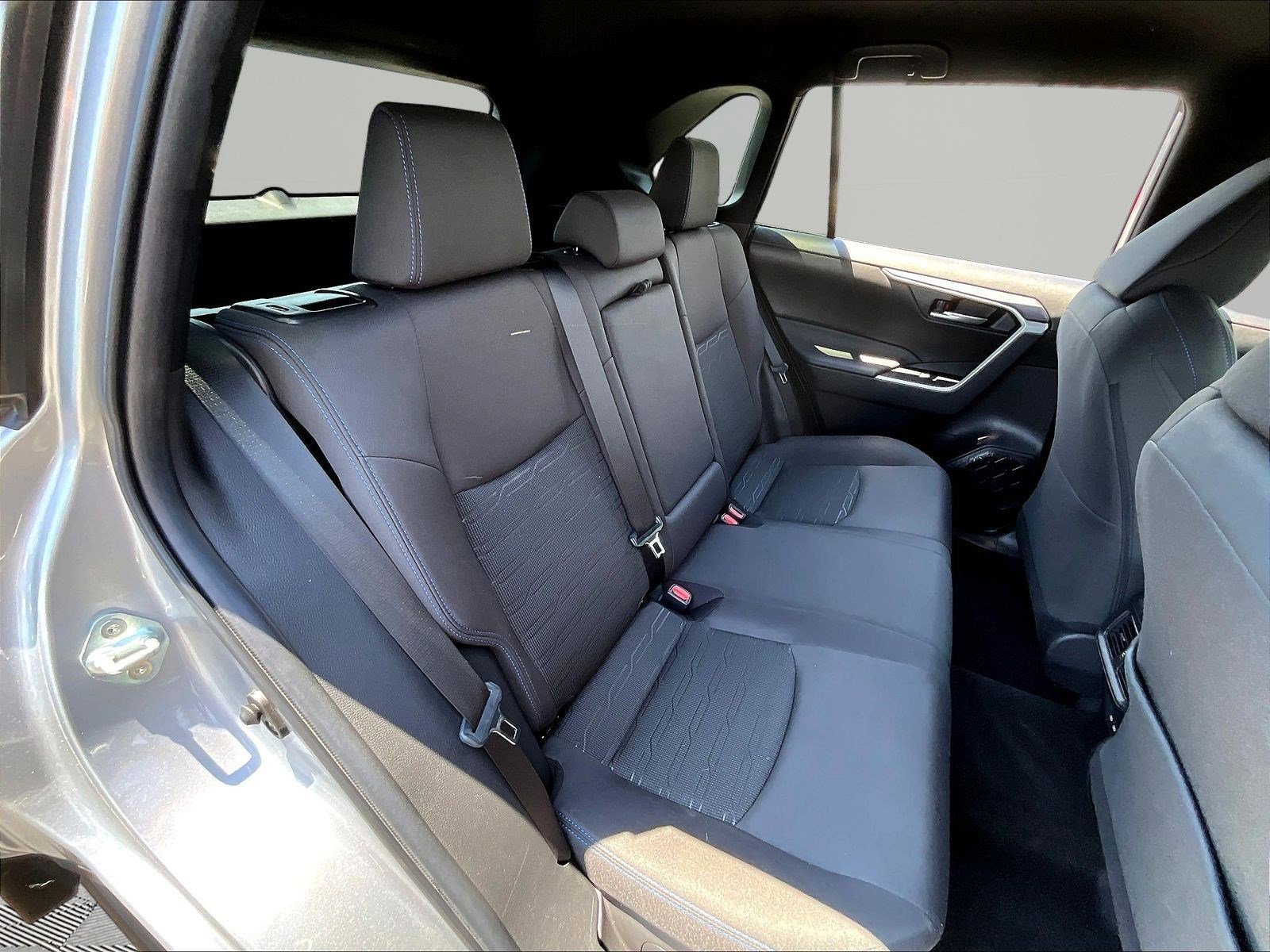 Used 2023 Toyota RAV4 SE AWD/4WD image 25