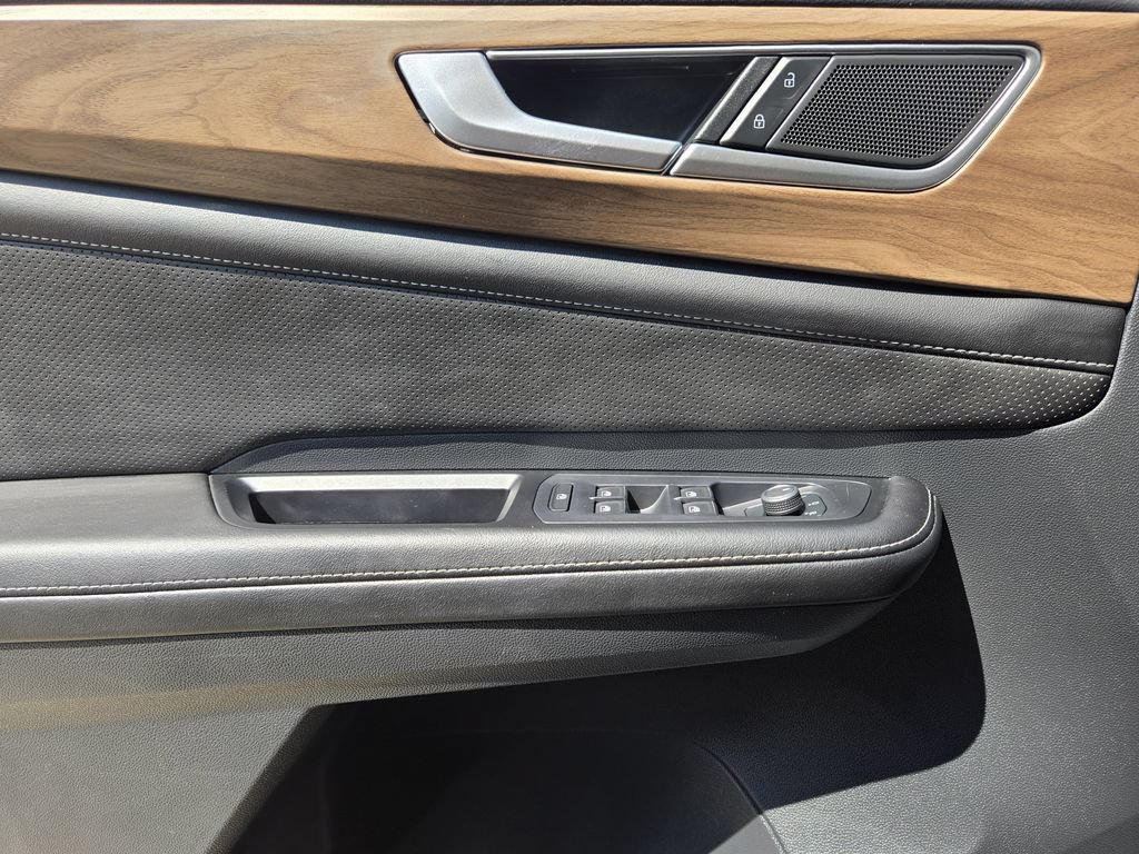 Used 2024 Volkswagen Atlas SE AWD/4WD image 25