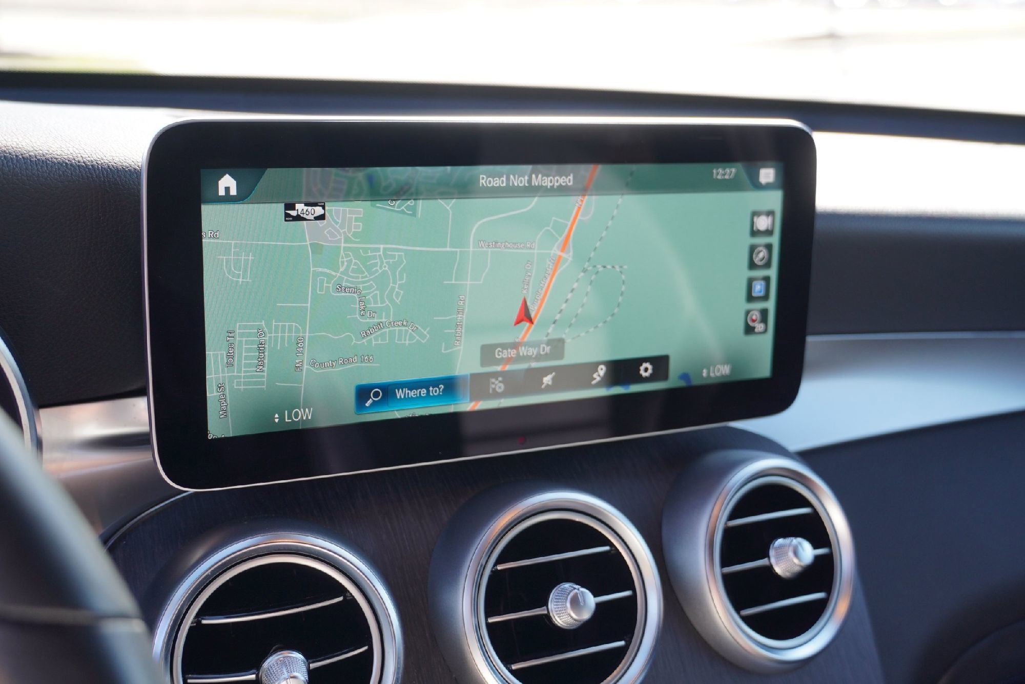 Used 2020 Mercedes-Benz GLC 300 4MATIC image 11