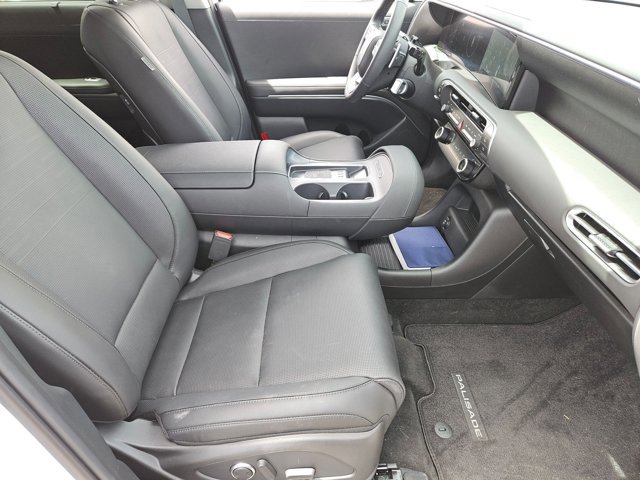 Used 2026 Hyundai Palisade Limited AWD/4WD image 16