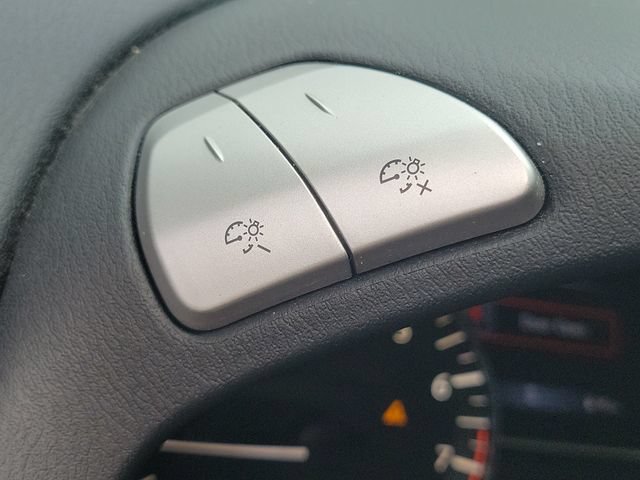 Used 2019 Nissan Pathfinder S AWD/4WD image 8