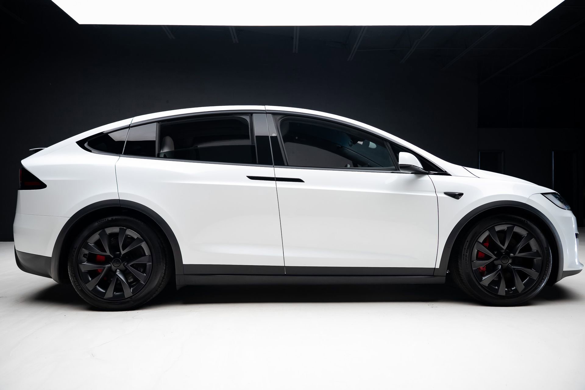 Used 2023 Tesla Model X Plaid image 33