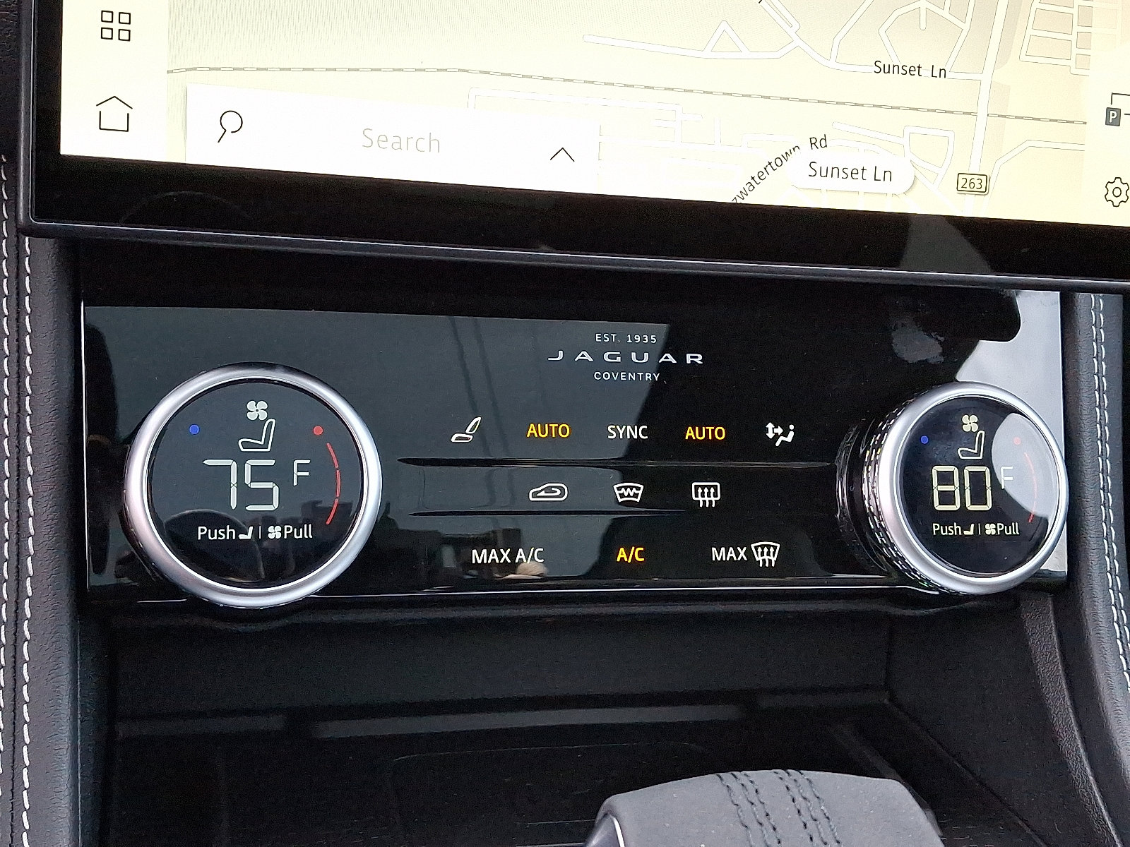 New 2025 Jaguar F-PACE R-Dynamic S image 13