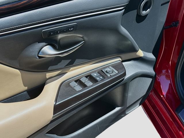 Used 2019 Lexus ES 300h FWD image 21