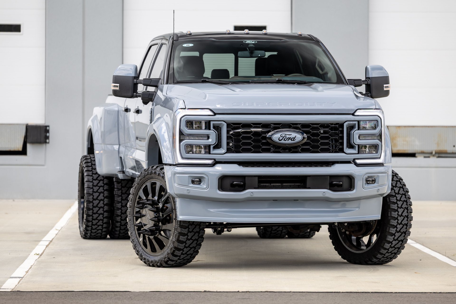 Used 2025 Ford F450 King Ranch w/ Chrome Package AWD/4WD image 2