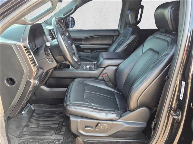 Used 2018 Ford Expedition Limited w/ Driver Assistance Package AWD/4WD image 16