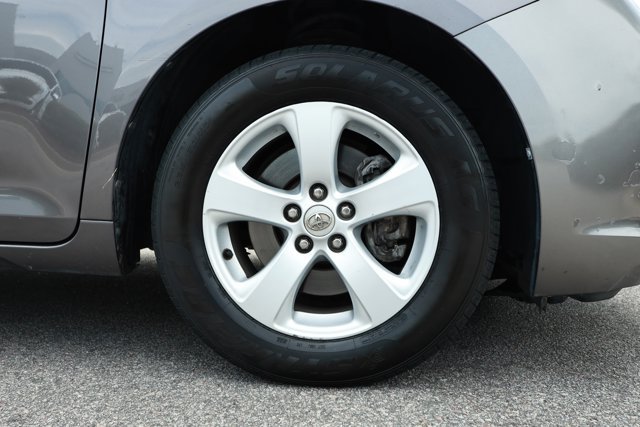 Used 2015 Toyota Sienna L FWD image 5