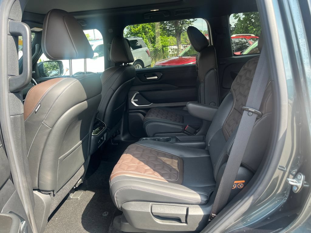 Certified 2026 Nissan Armada Platinum w/ Convenience Package RWD image 25