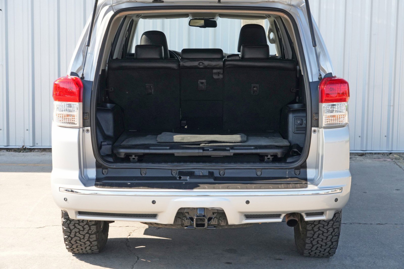 Used 2010 Toyota 4Runner SR5 image 9