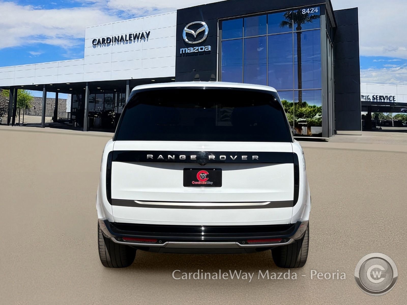 Used 2025 Land Rover Range Rover SE AWD/4WD image 7