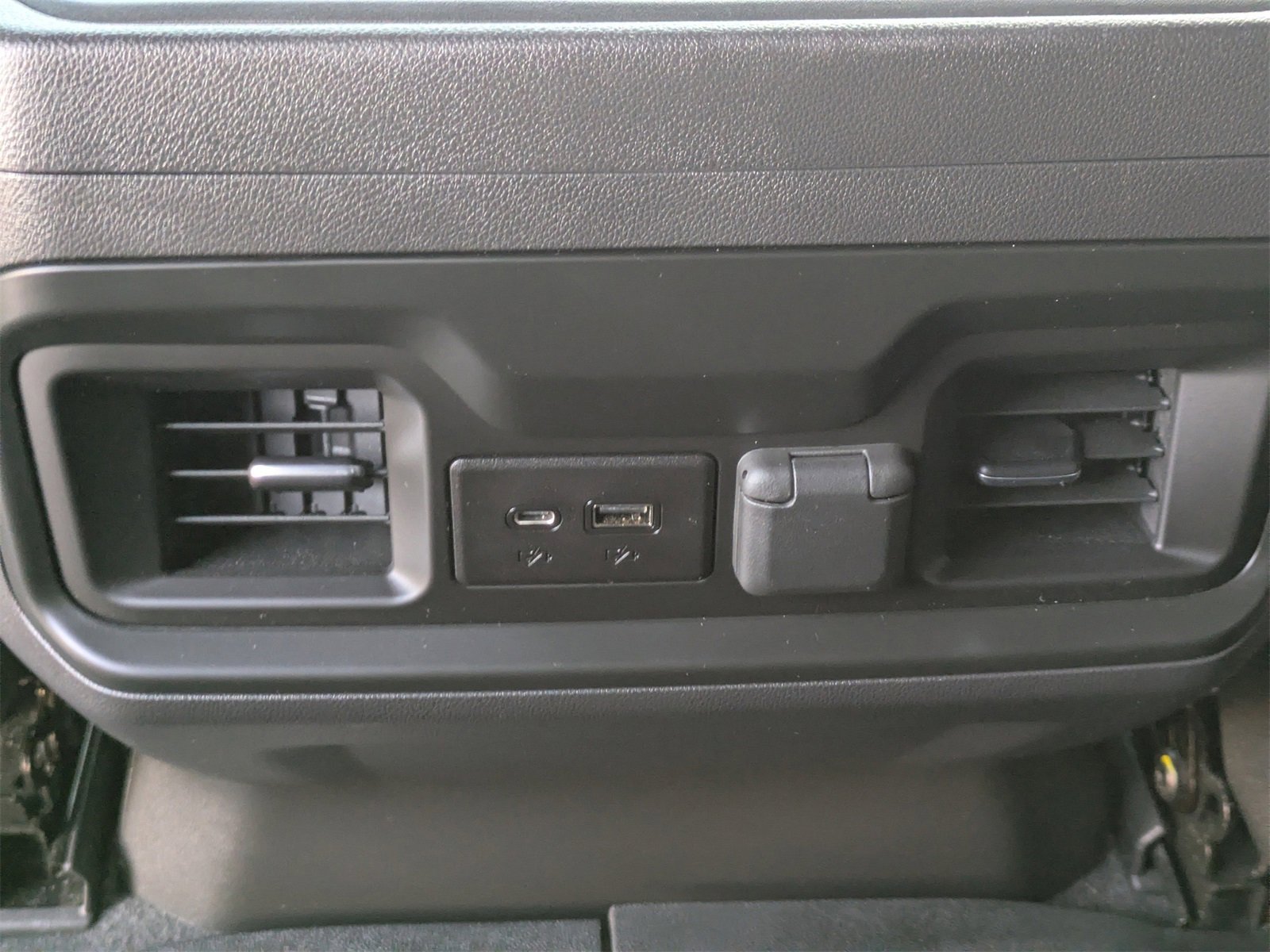 Used 2022 Chevrolet Silverado 1500 LT Trail Boss w/ Bed Protection Package image 15