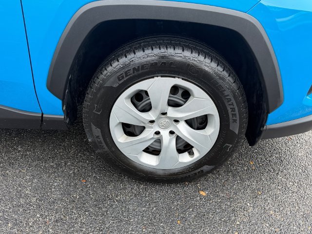 Certified 2019 Toyota RAV4 LE AWD/4WD image 20