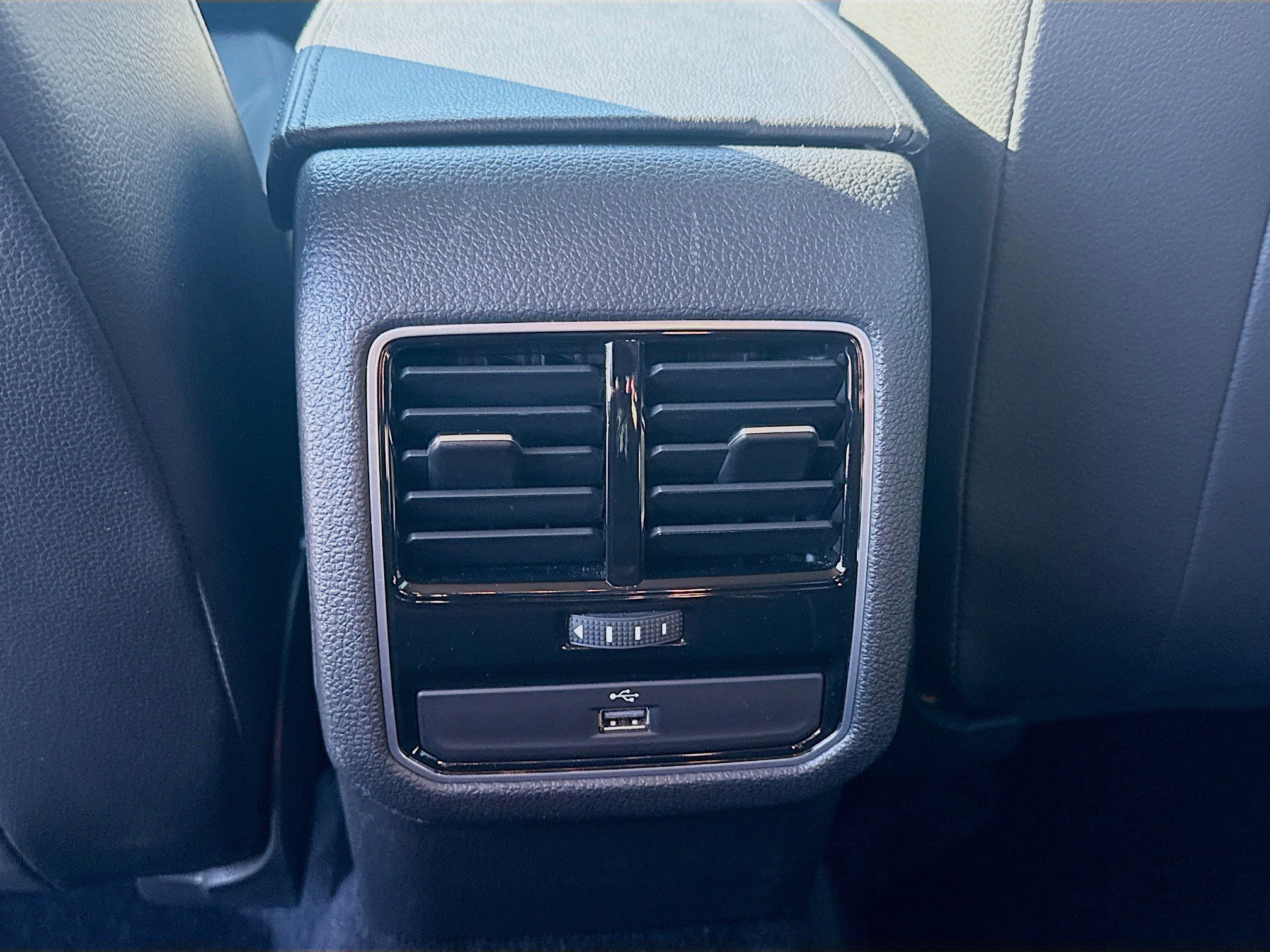 Used 2016 Volkswagen Passat 1.8T SE image 23