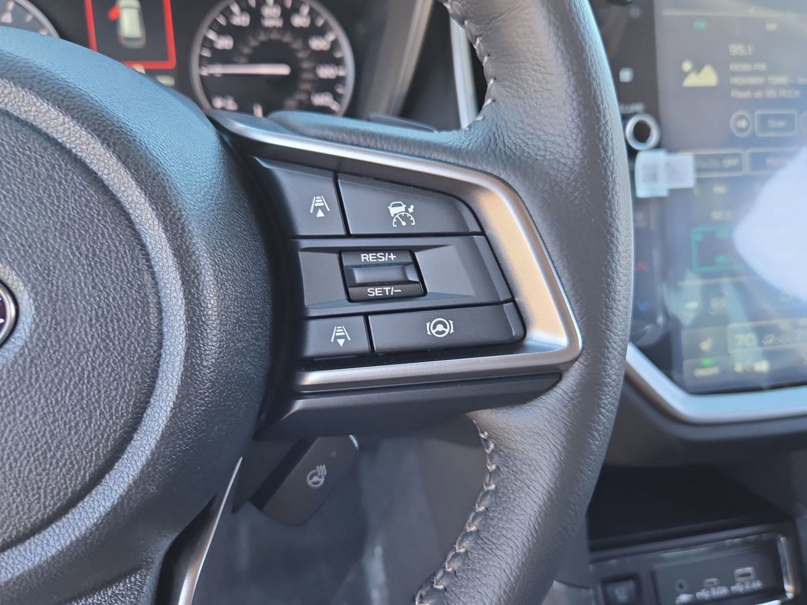 New 2025 Subaru Ascent Limited image 22