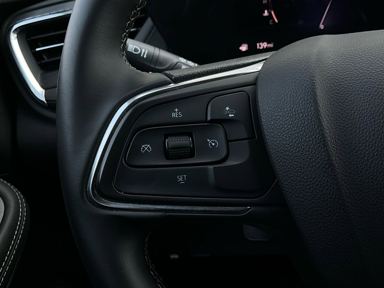 Used 2025 Buick Encore GX Preferred image 32