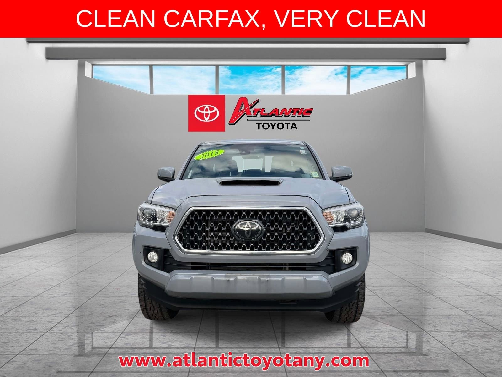 Used 2018 Toyota Tacoma TRD Sport AWD/4WD image 2