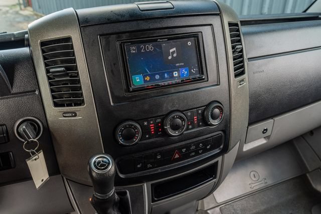Used 2016 Mercedes-Benz Sprinter 2500 image 26