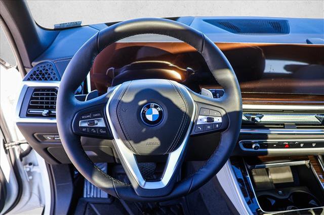 New 2026 BMW X5 xDrive50e w/ Executive Package image 13