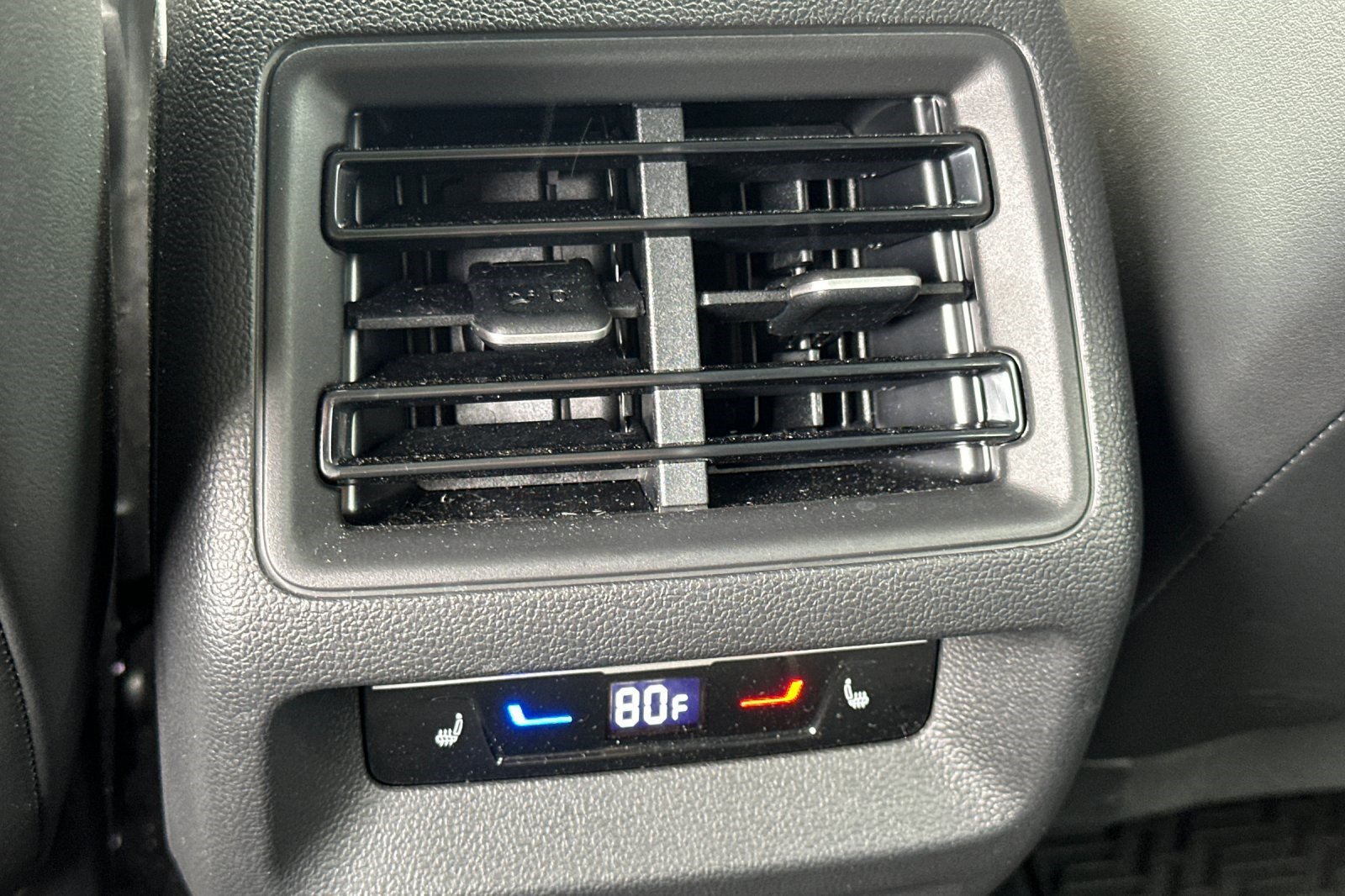 Used 2026 Volkswagen Tiguan SEL R-Line AWD/4WD image 16