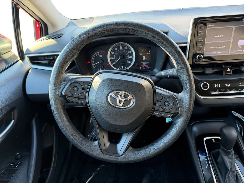 Used 2021 Toyota Corolla LE image 12