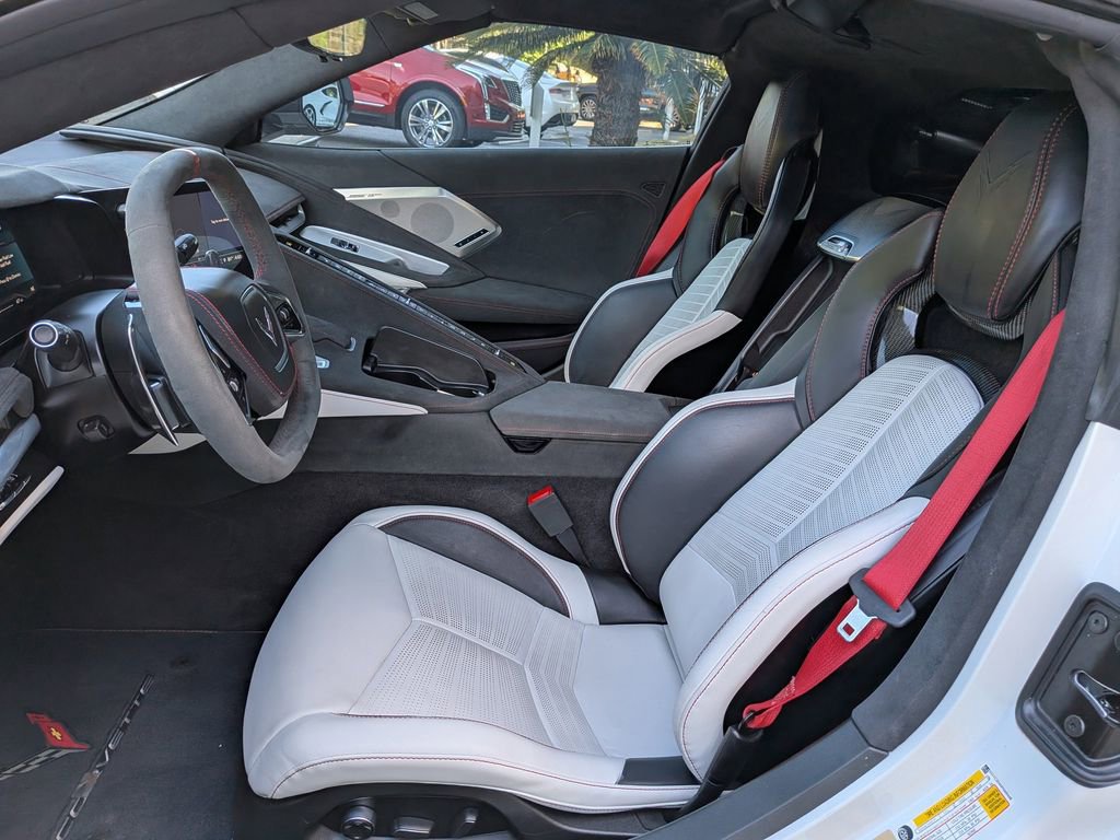 Used 2023 Chevrolet Corvette Stingray Premium Cpe w/ Z51 Performance Package image 12