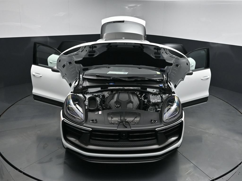 New 2026 Porsche Macan Turbo AWD/4WD image 28
