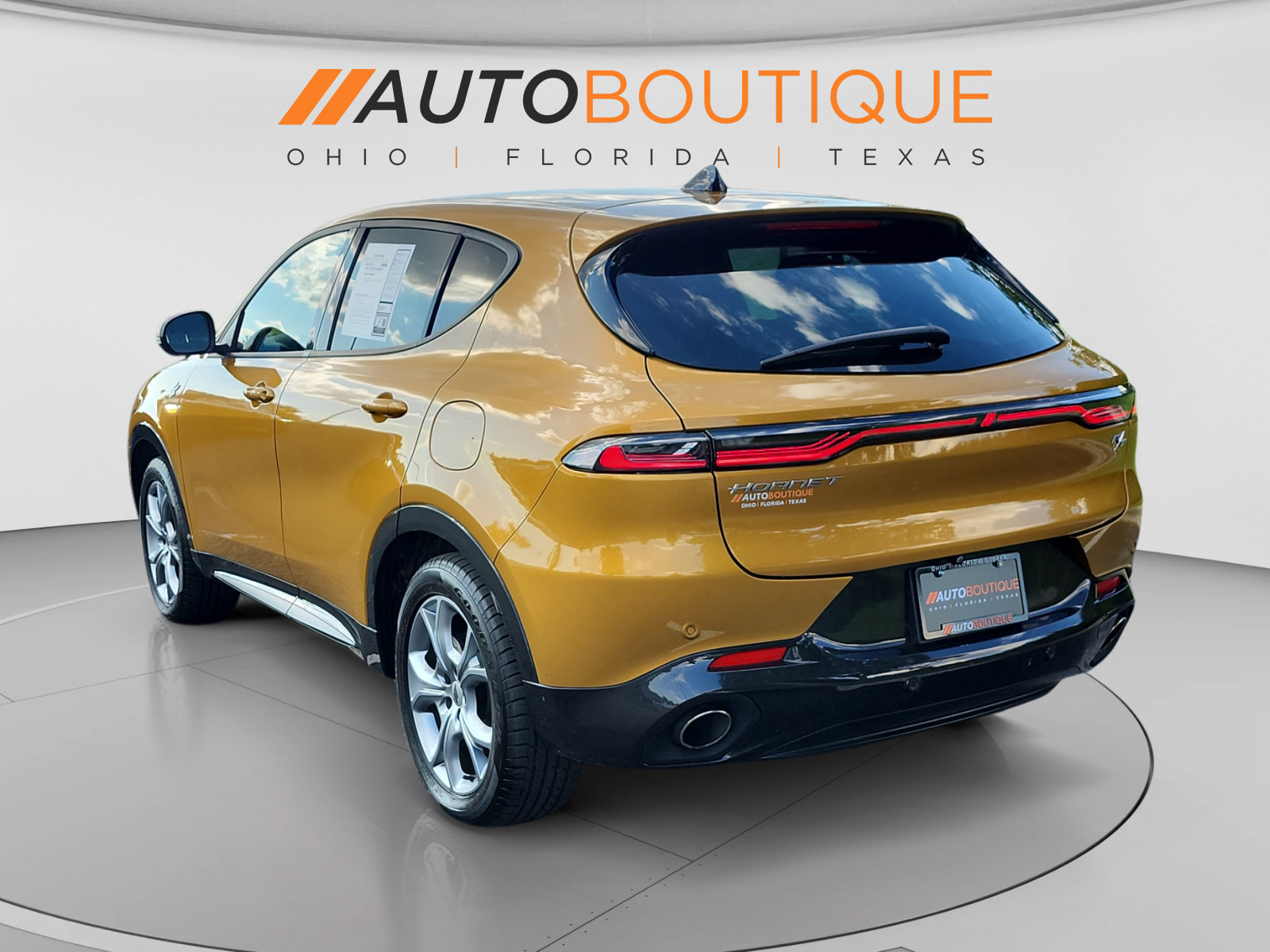 Used 2024 Dodge Hornet R/T AWD/4WD image 3