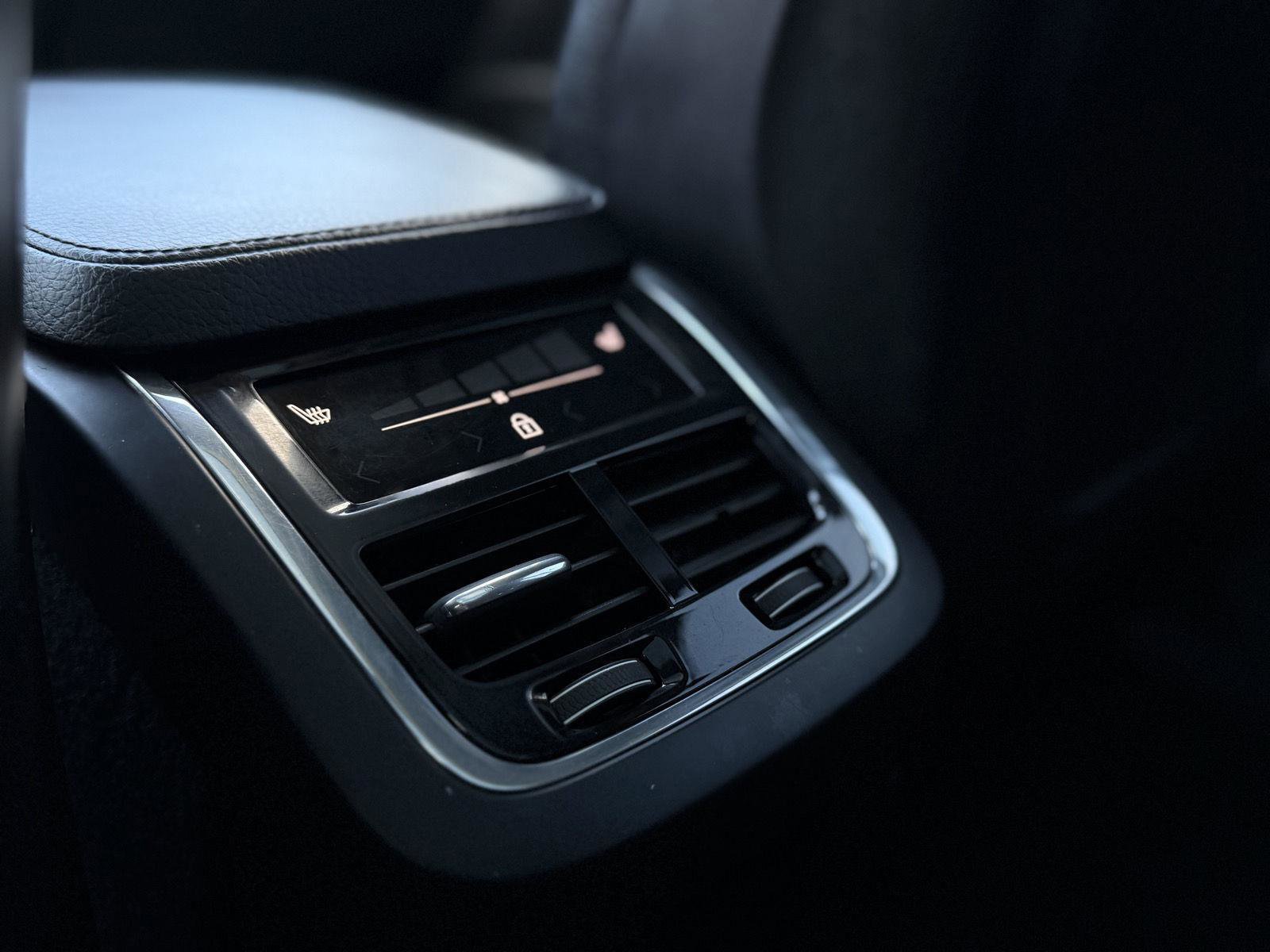 Used 2020 Volvo XC90 T6 Momentum image 19