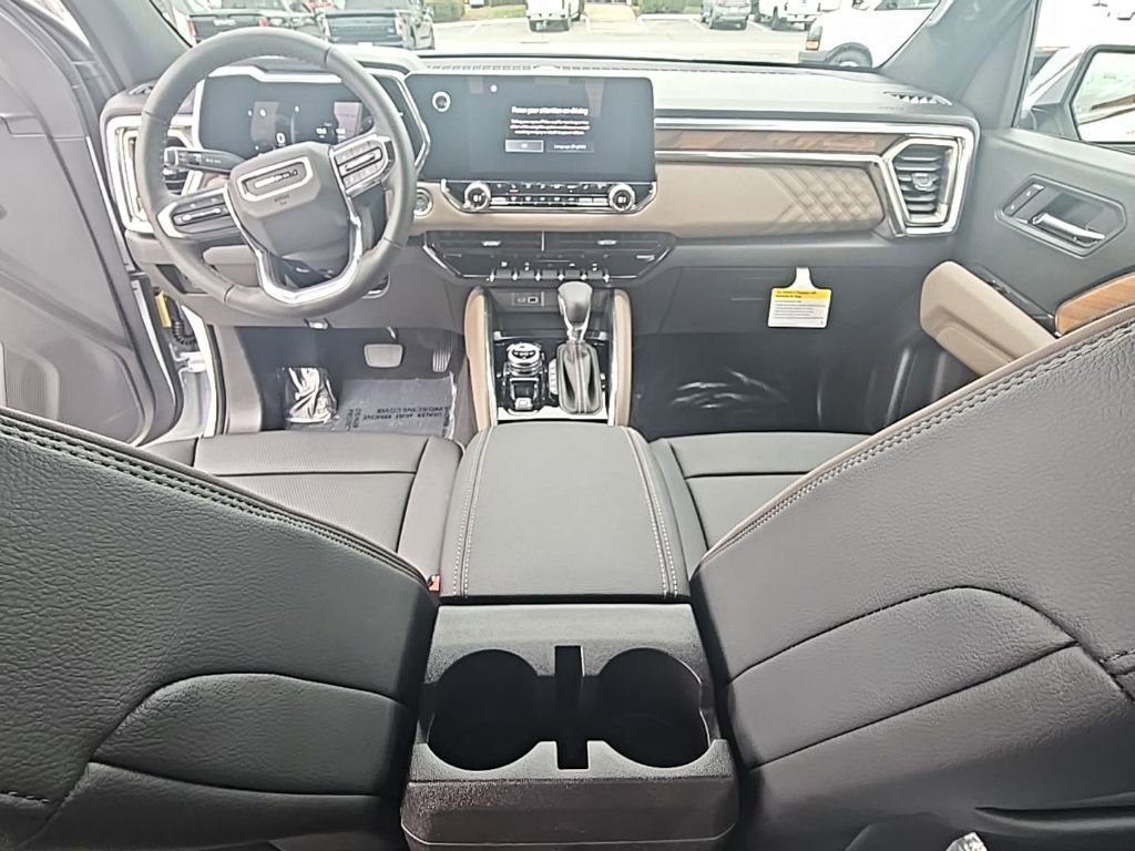 New 2026 GMC Canyon Denali image 13