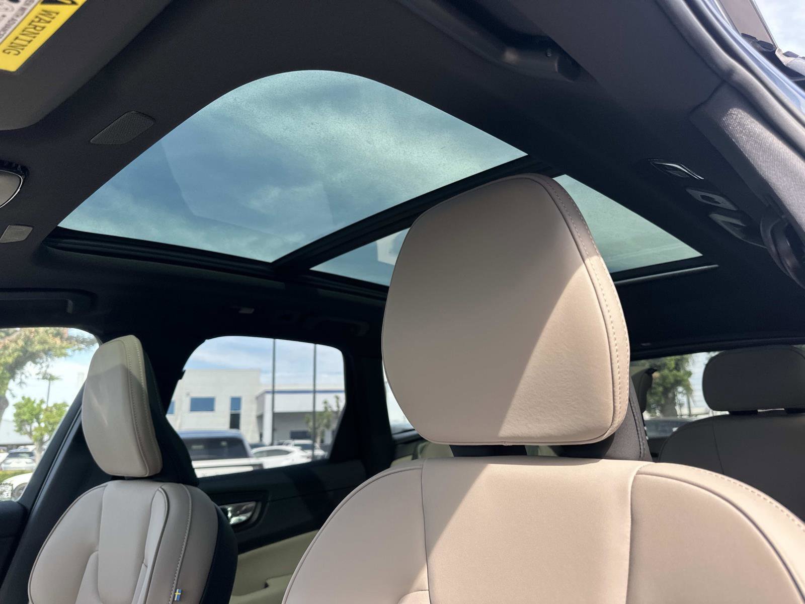 New 2026 Volvo XC60 B5 Plus w/ Climate Package AWD/4WD image 24