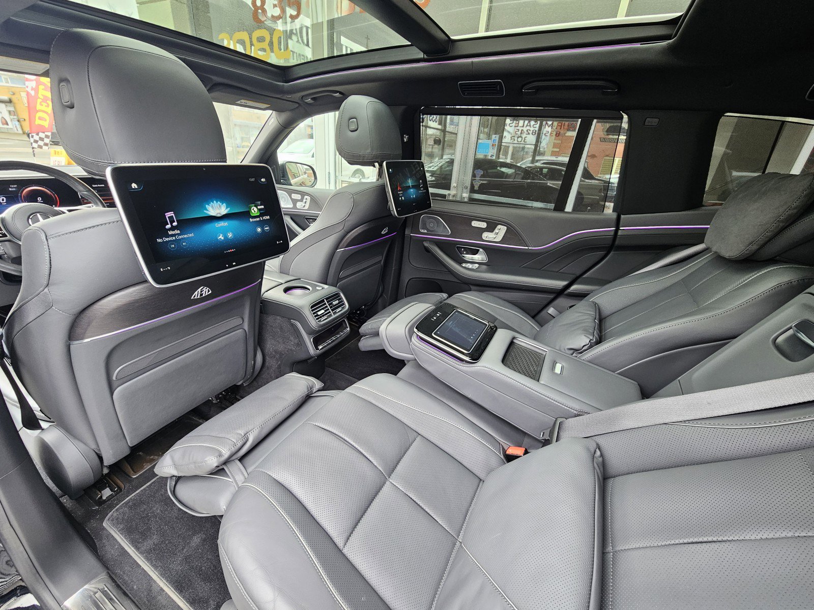 Used 2021 Mercedes-Benz Maybach GLS 600 4MATIC image 27
