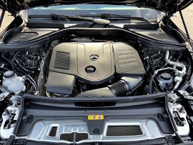 Used 2026 Mercedes-Benz GLC 300 4MATIC image 32