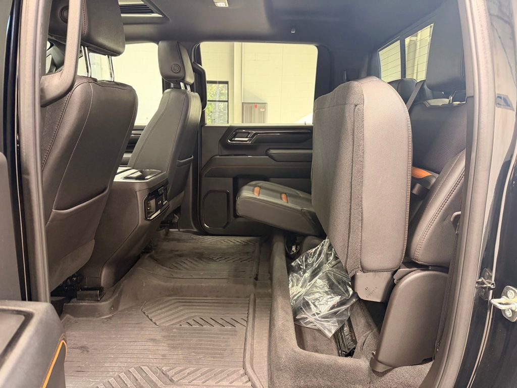 Used 2024 GMC Sierra 2500 AT4 w/ AT4 Premium Plus Package image 19