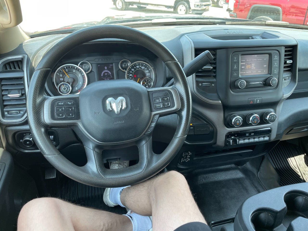 Used 2020 RAM 5500 Tradesman w/ Chrome Appearance Group image 32