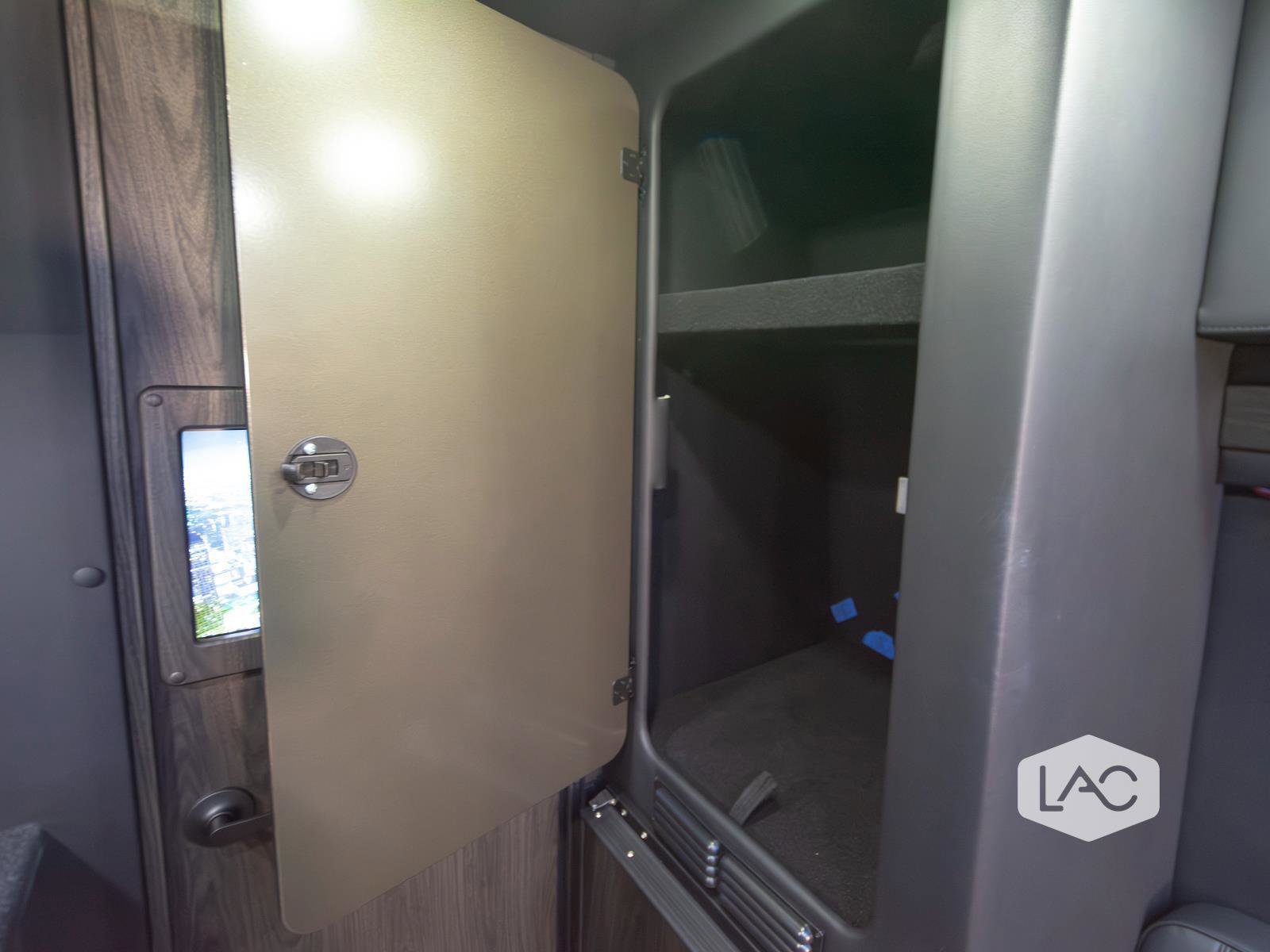 Used 2025 Mercedes-Benz Sprinter 3500 image 12