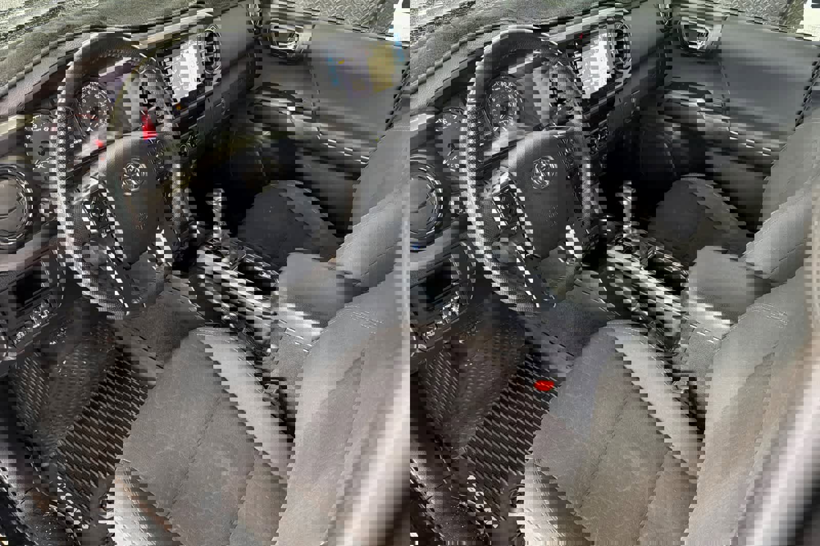 Used 2017 Toyota Tacoma TRD Off-Road image 13