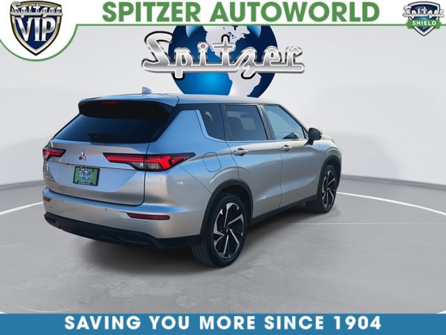 Used 2023 Mitsubishi Outlander SE image 9