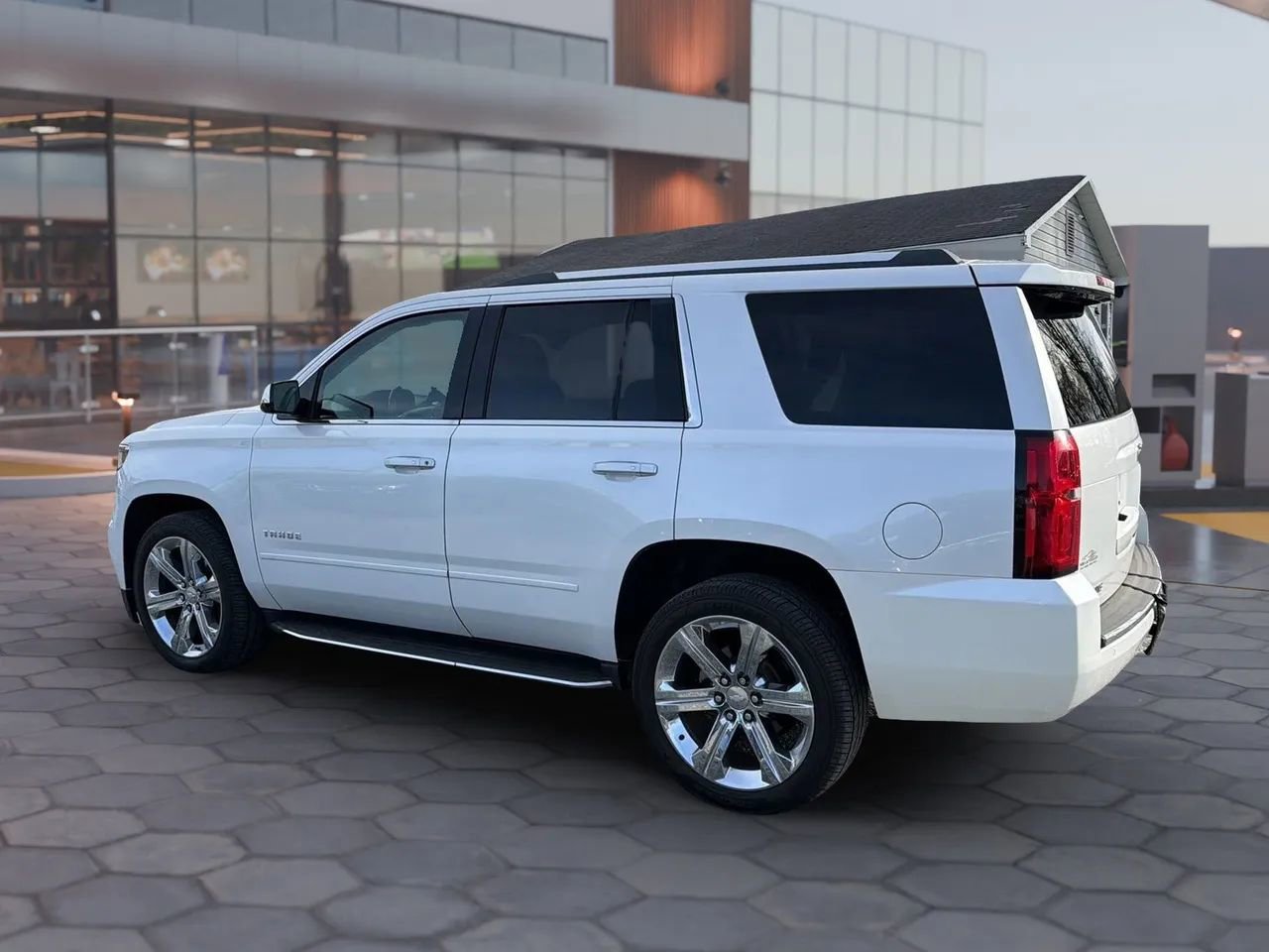 Used 2018 Chevrolet Tahoe Premier image 5