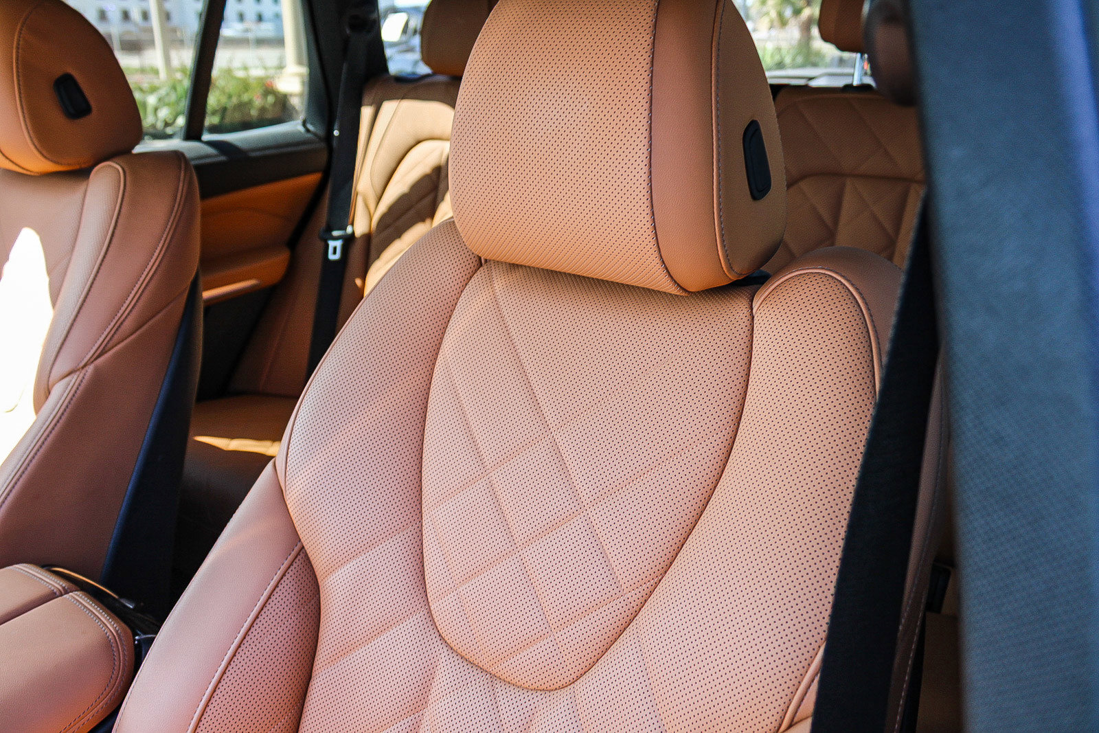 Used 2023 BMW X5 xDrive45e w/ Parking Assistance Package image 25