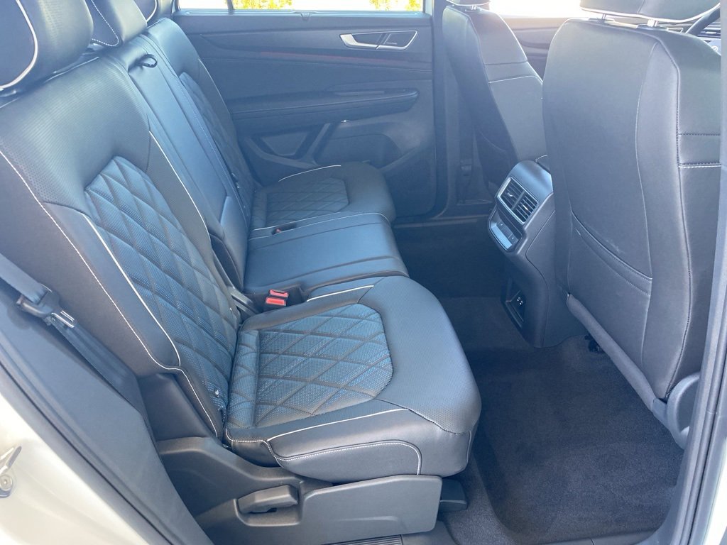 New 2025 Volkswagen Atlas Cross Sport SEL Premium R-Line image 24