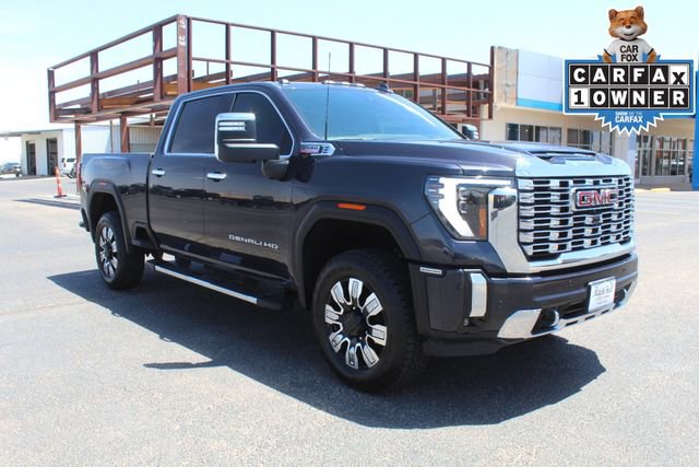 Used 2024 GMC Sierra 2500 Denali w/ Denali Reserve Package AWD/4WD image 1
