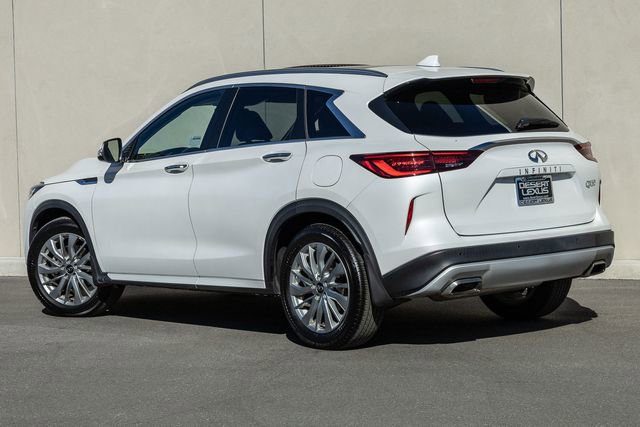 Used 2024 INFINITI QX50 Luxe FWD image 3