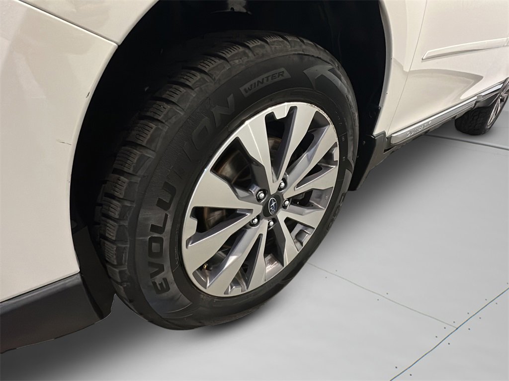 Used 2017 Subaru Outback 2.5i Touring image 4