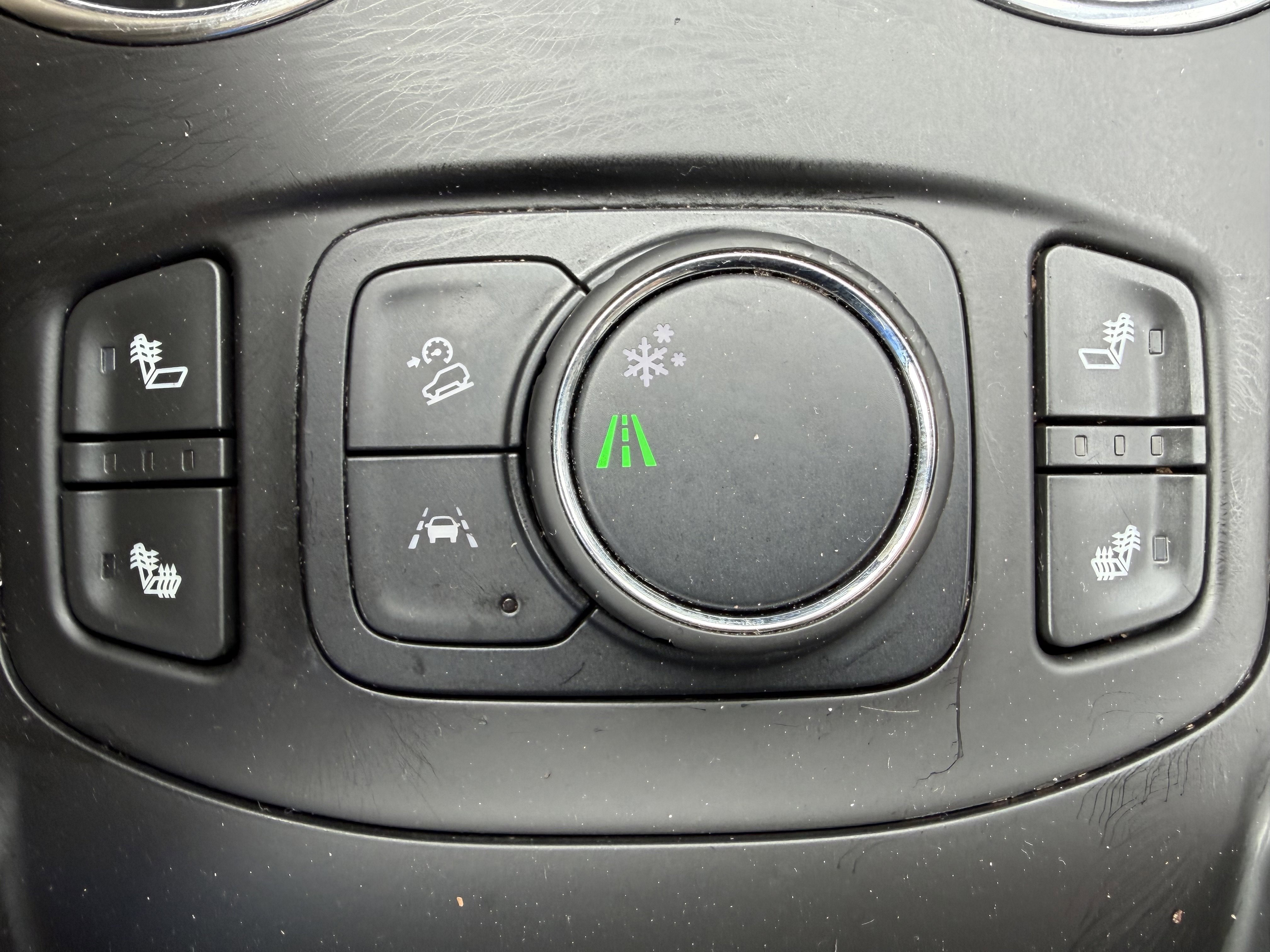 Used 2023 GMC Terrain SLT image 14