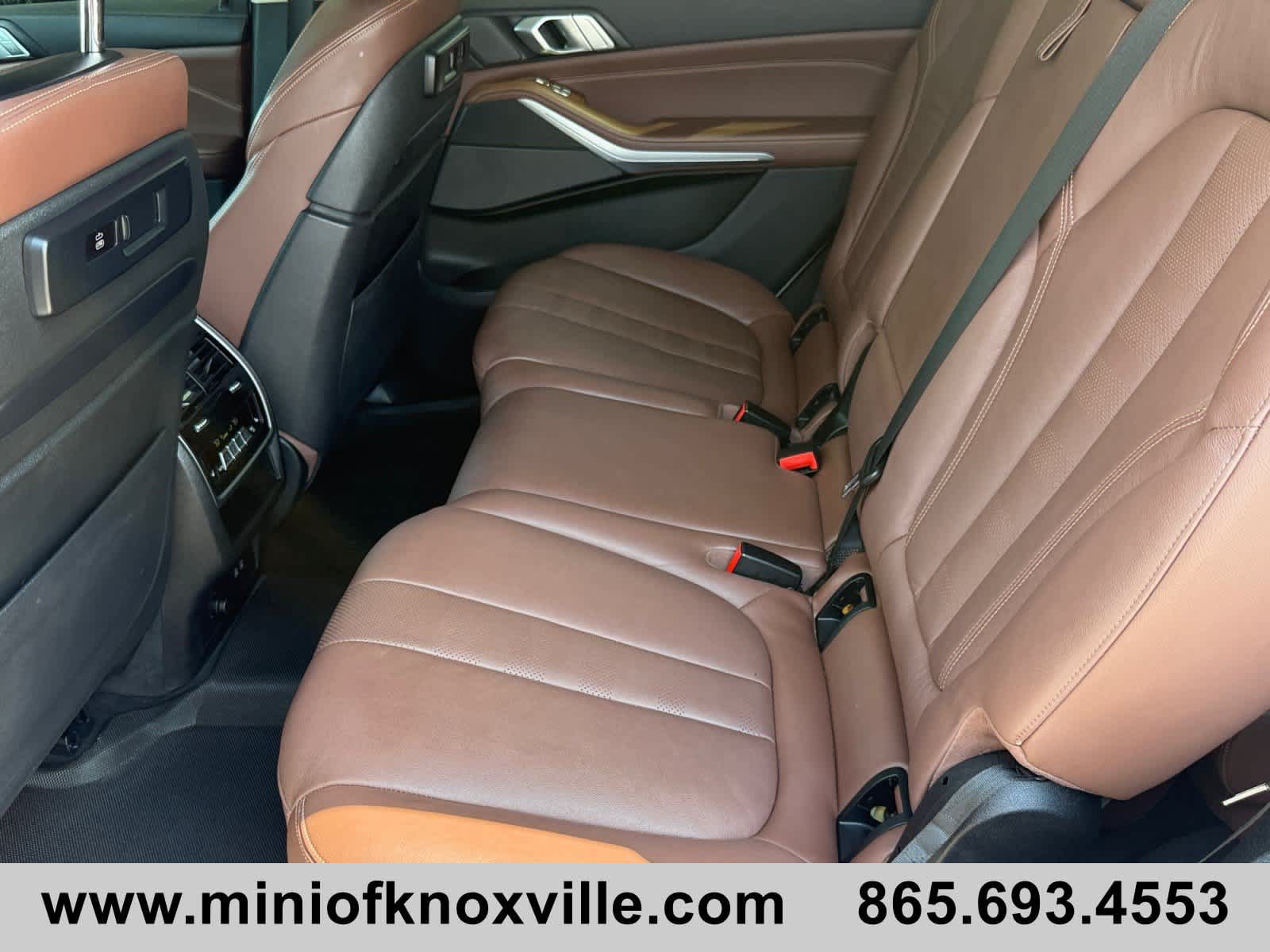 Used 2020 BMW X7 xDrive40i w/ Executive Package AWD/4WD image 16