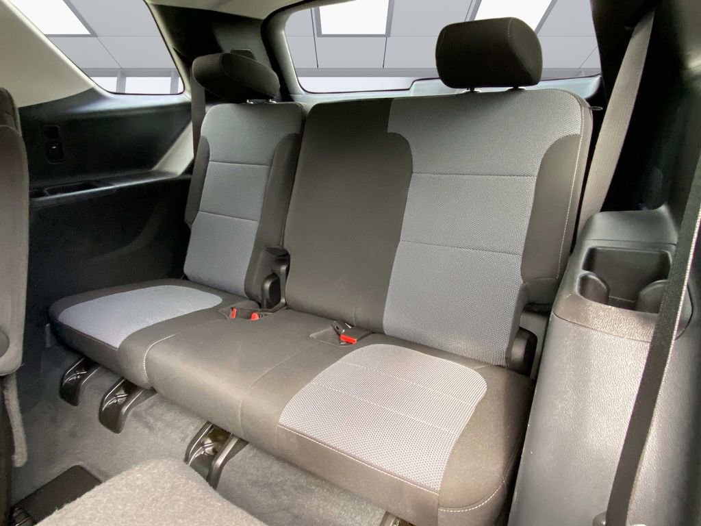 Used 2021 Chevrolet Traverse LT FWD image 17