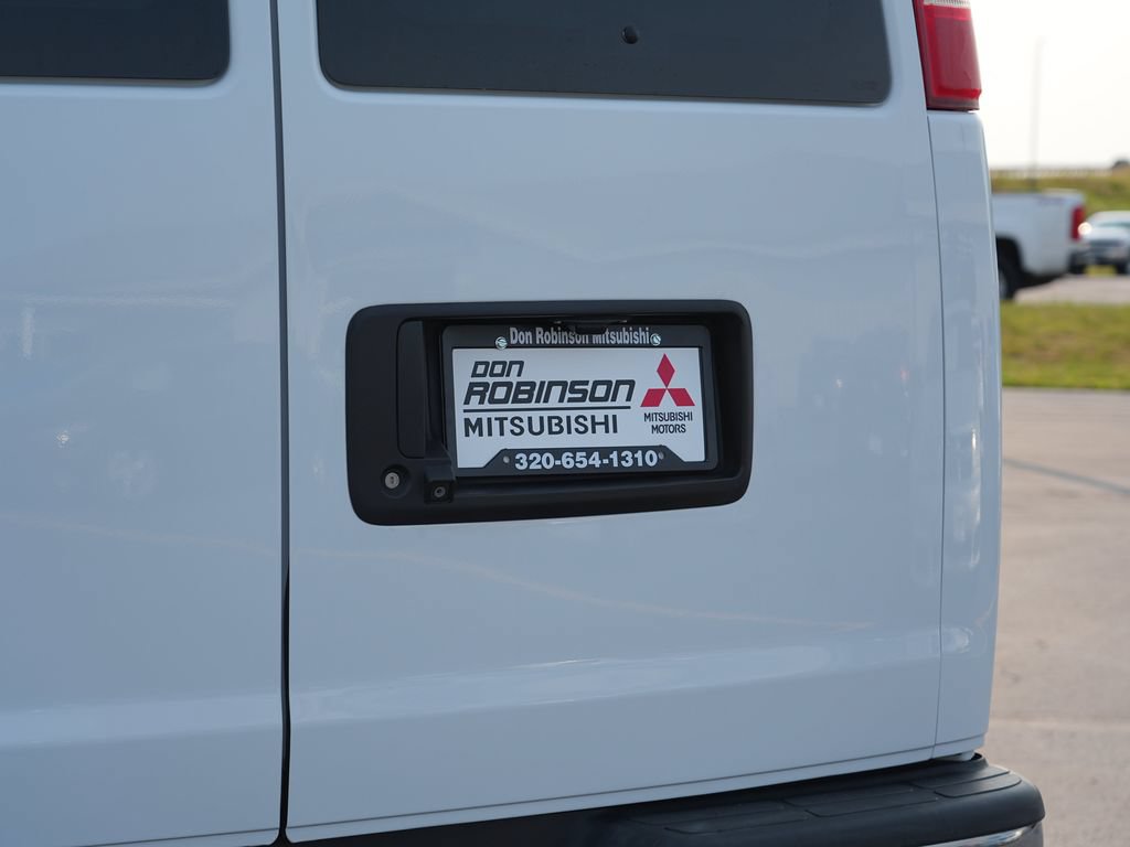Used 2018 Chevrolet Express 3500 LT w/ LT Preferred Equipment Group RWD image 11