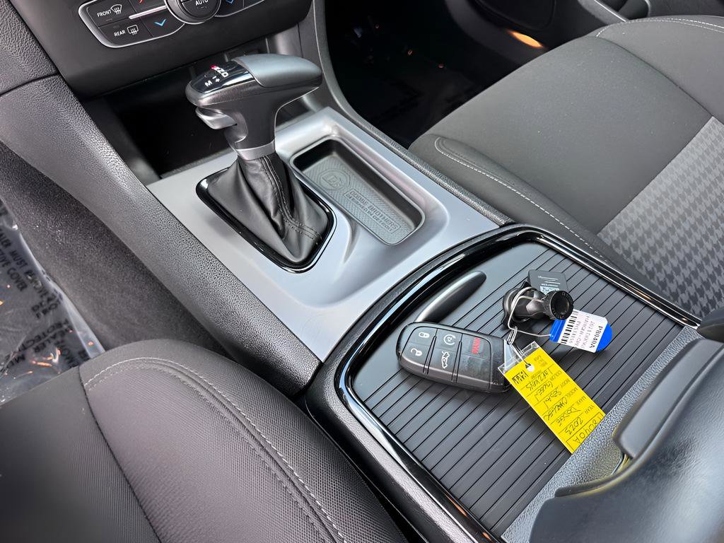 Used 2023 Dodge Charger R/T w/ Blacktop Package image 34