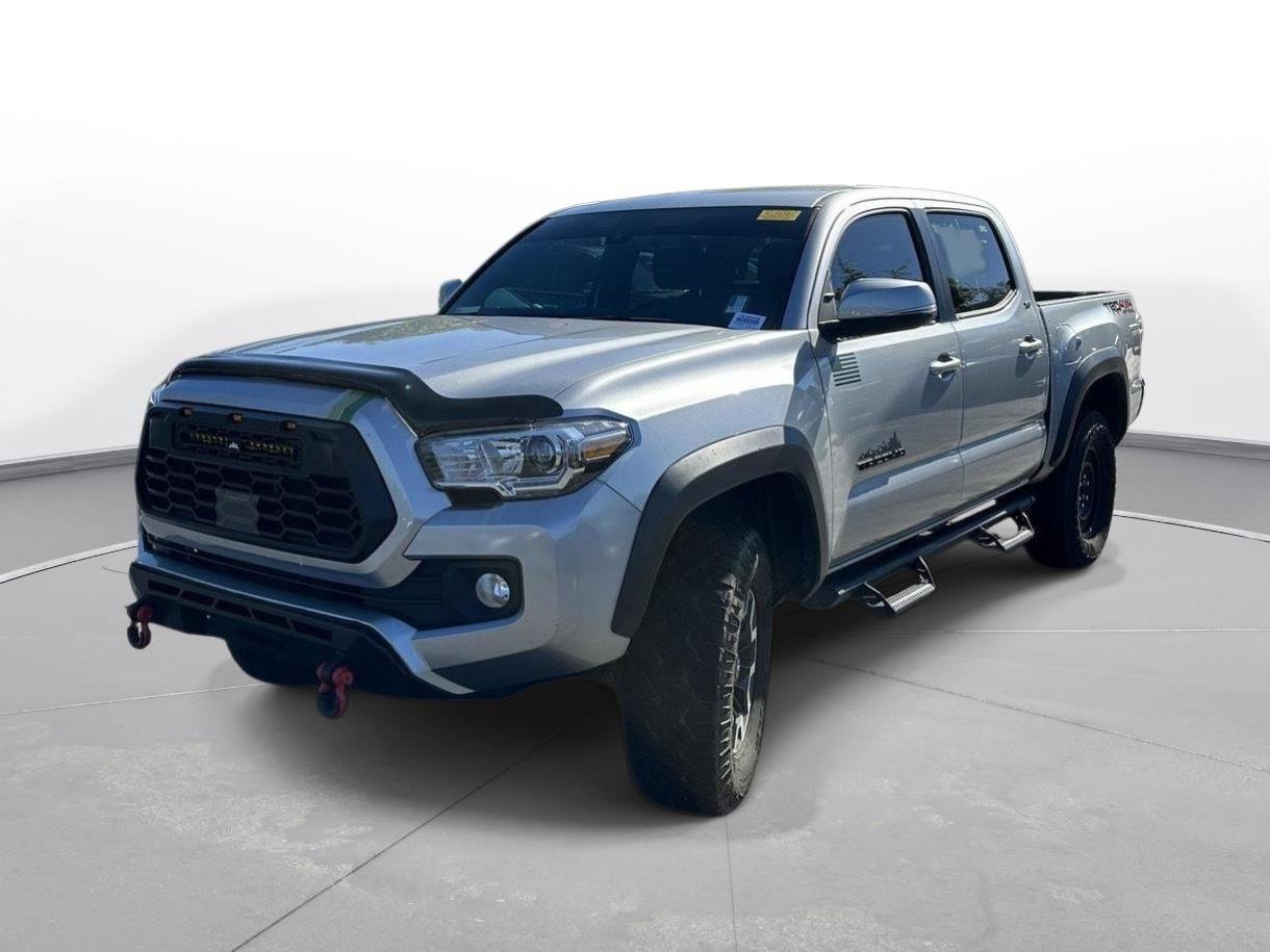 Certified 2023 Toyota Tacoma TRD Off-Road AWD/4WD image 2