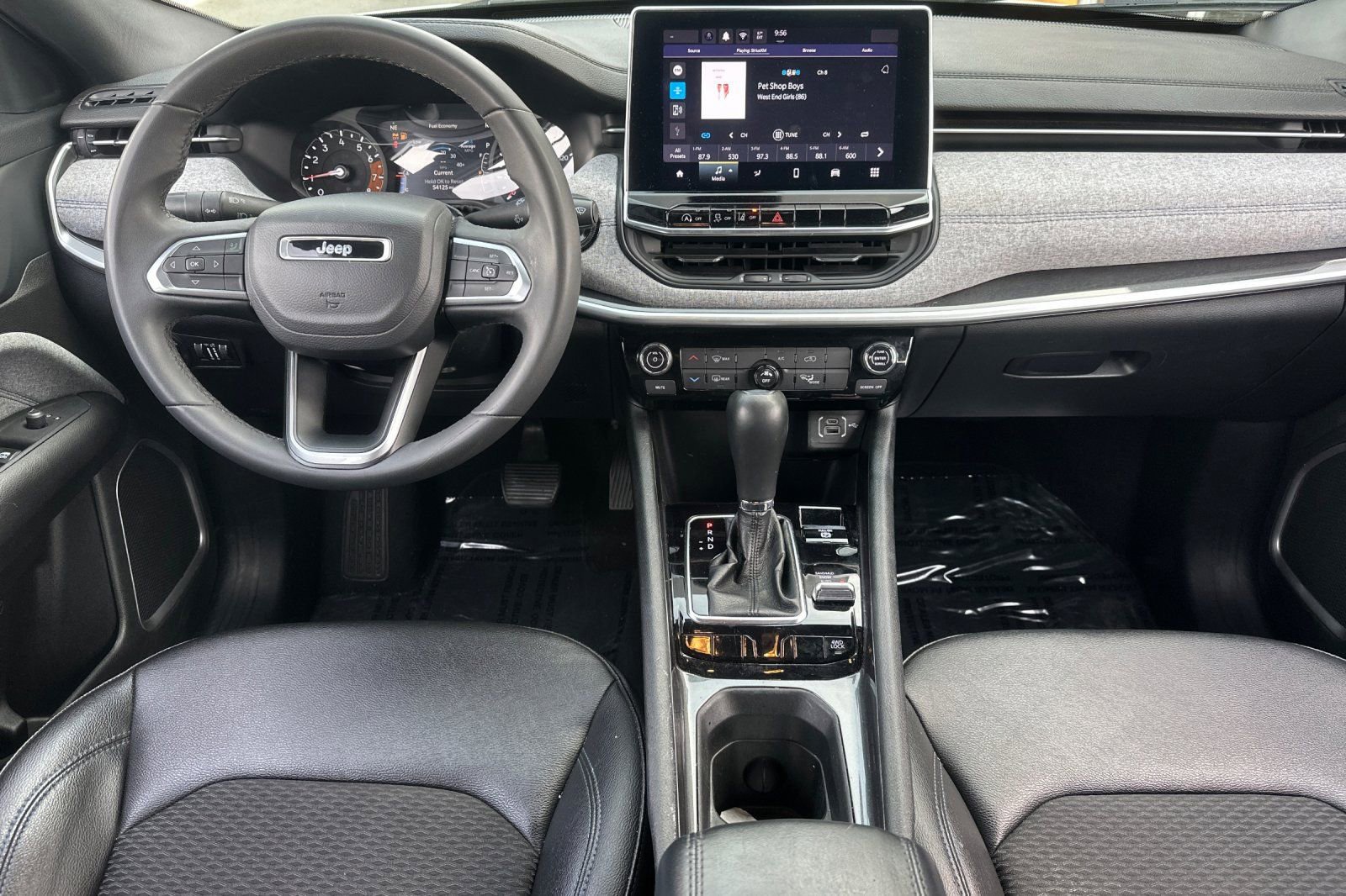 Used 2024 Jeep Compass Latitude image 16